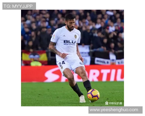 足球球星确诊疫情后复出之路解析,带来全新挑战与机遇 足球球星确诊疫情后复出之路解析,带来全新挑战与机遇