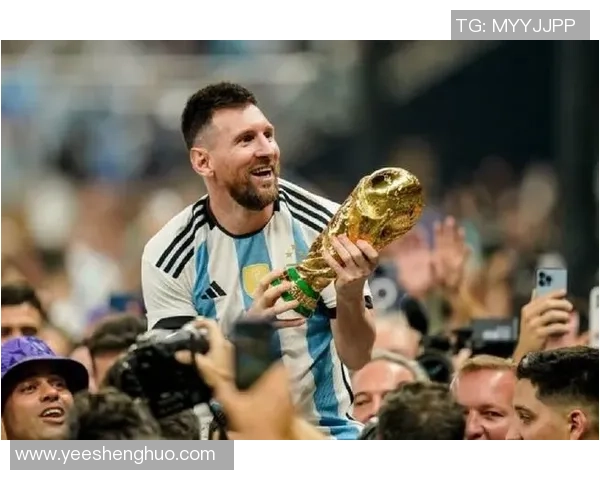 足球球星风采：从梅西到C罗，谁能称霸足坛历史之巅