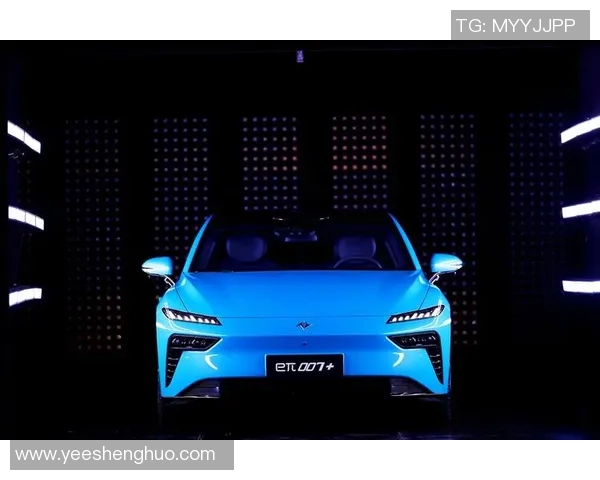 足球球星化身赛车手挑战赛道 极限速度与足球技巧的完美融合